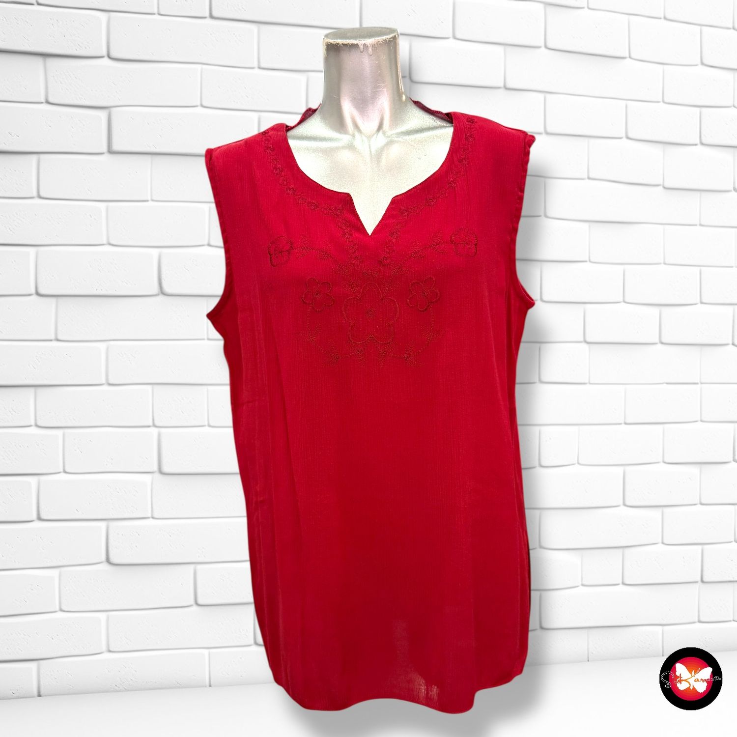 Blusa con bordados Talla L