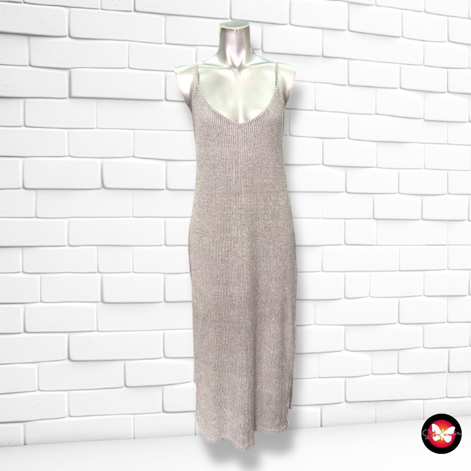 Vestido midi canalé BERSHKA Talla M