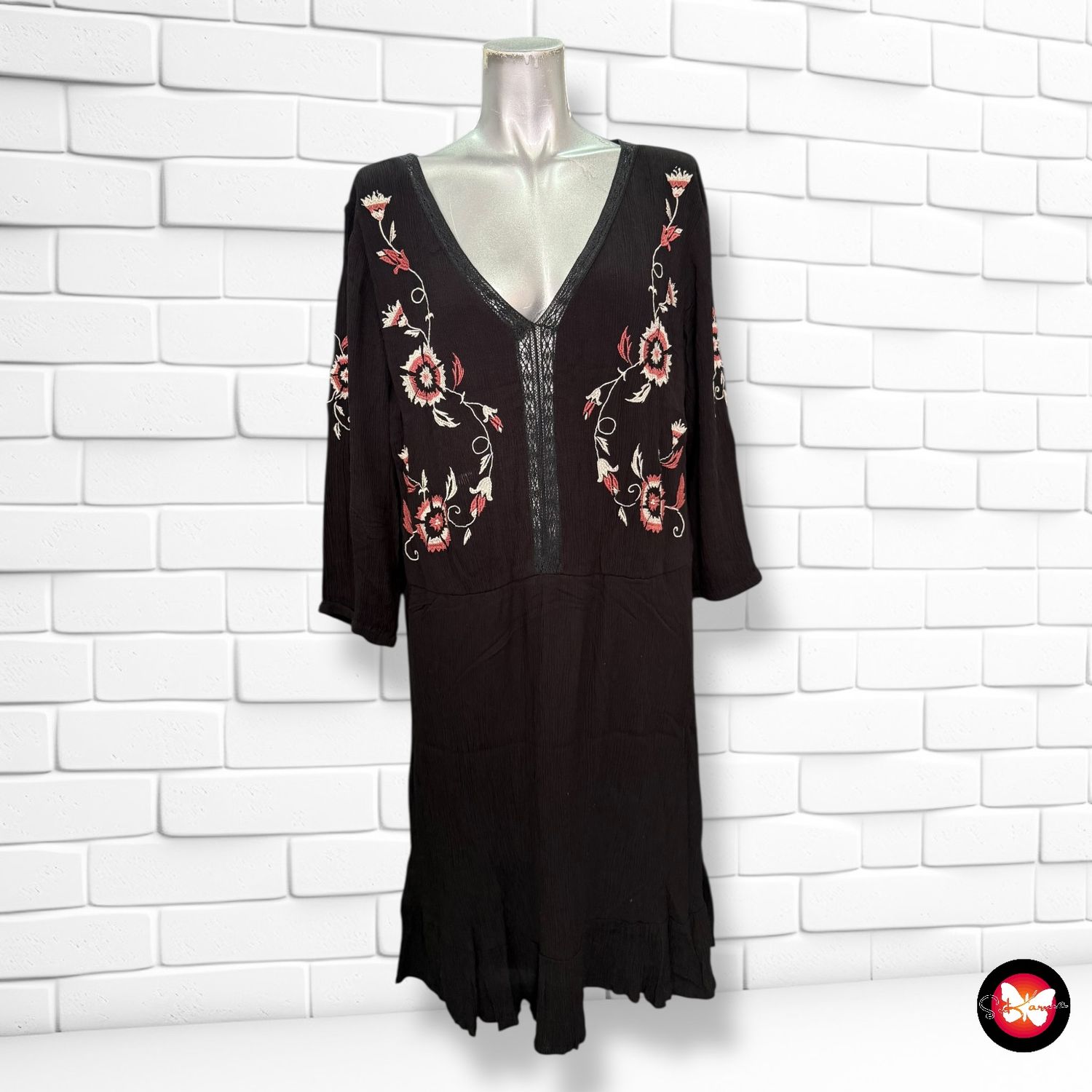 **HOY** Vestido de bambula con bordados BODY FLIRT Talla 44/46