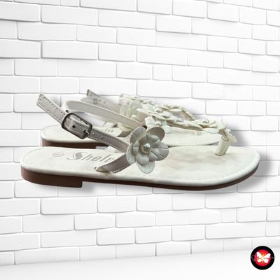 **HOY** Chanclas con aplique flores T36