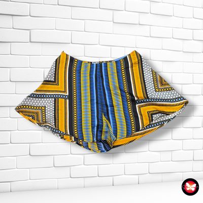 Short sueltito de satén PRETTYLITTLETHING Talla 34