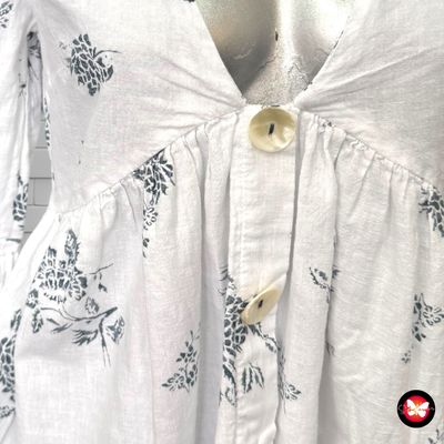 **HOY** Blusa con flores ZARA Talla XS