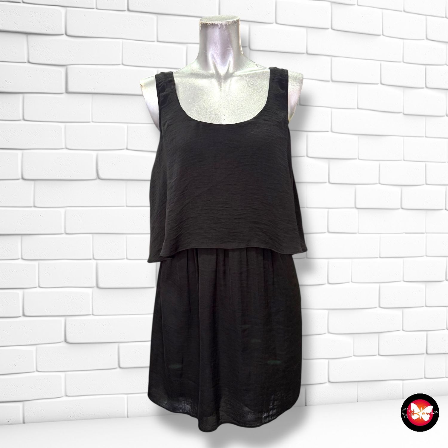 Vestido básico BERSHKA Talla M