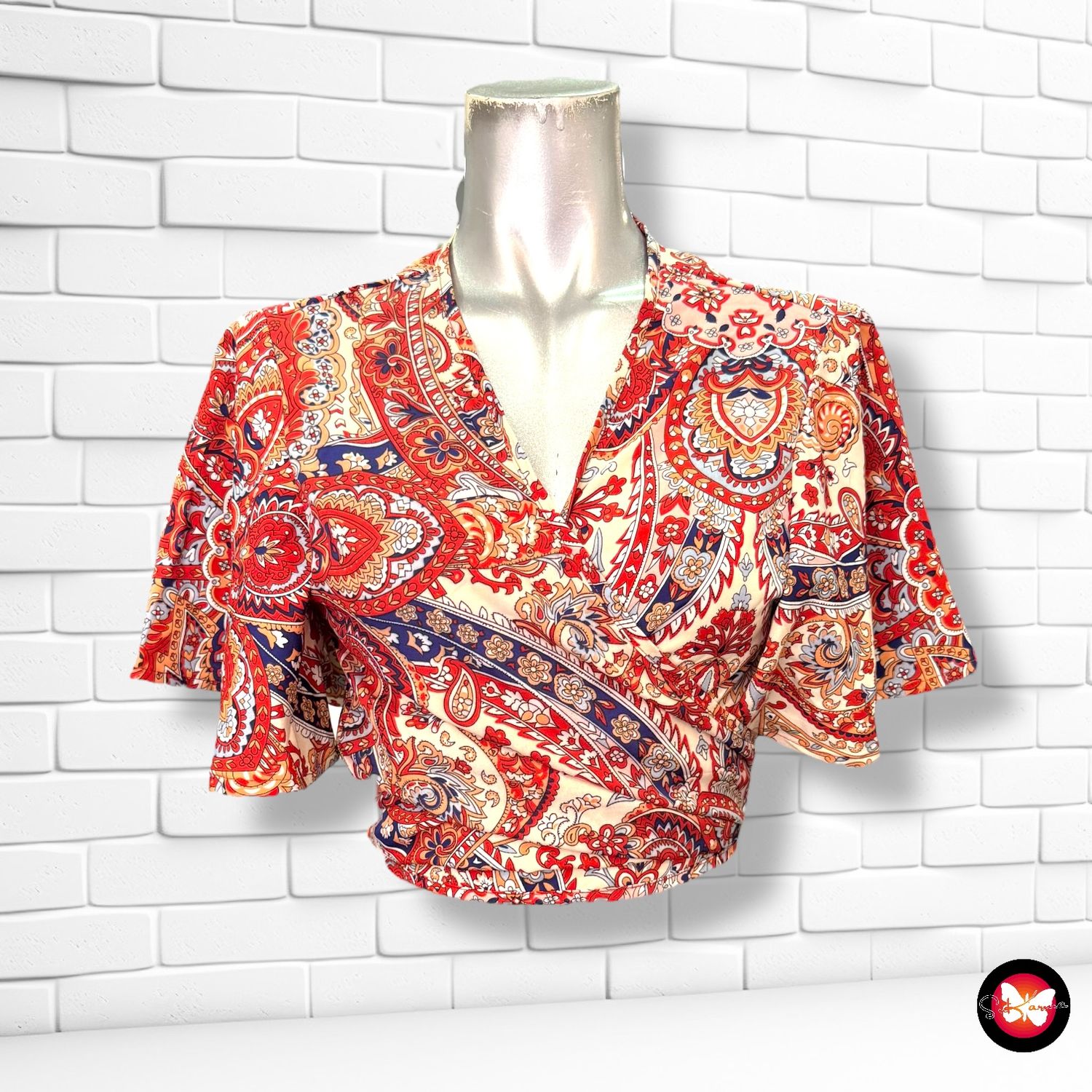 Blusa cropped cruzada ajustable SHEIN Talla S
