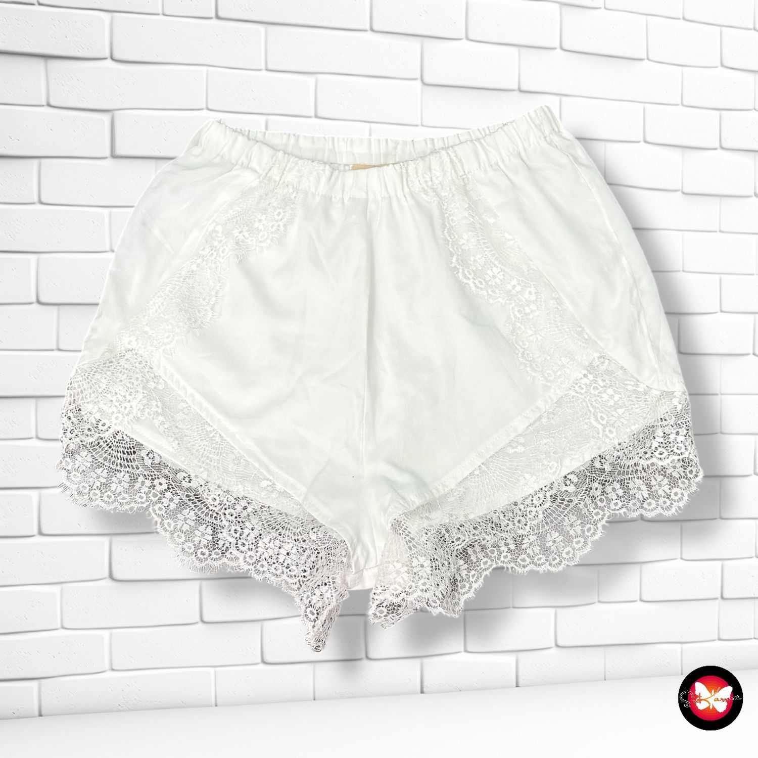 Short sueltito con encaje REVERSE Talla S