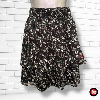 **HOY** Falda de florecitas Talla 42