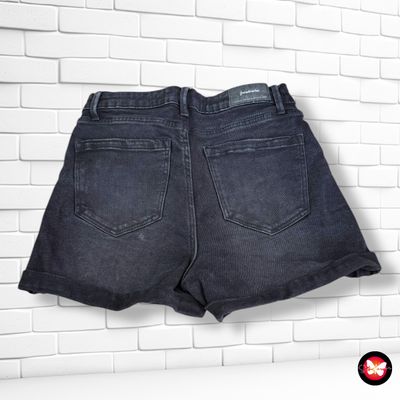 **HOY** Short vaquero STRADIVARIUS Talla 38