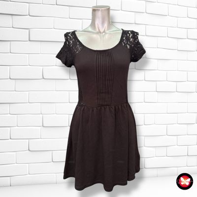 **HOY** Vestido con encaje DIVIDED Talla S