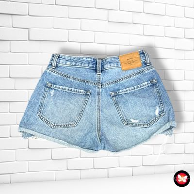 **HOY** Short vaquero STRADIVARIUS Talla 32