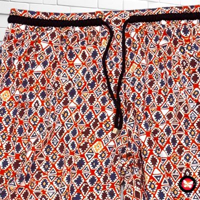 **HOY** Pantalón sueltito SFERA Talla M