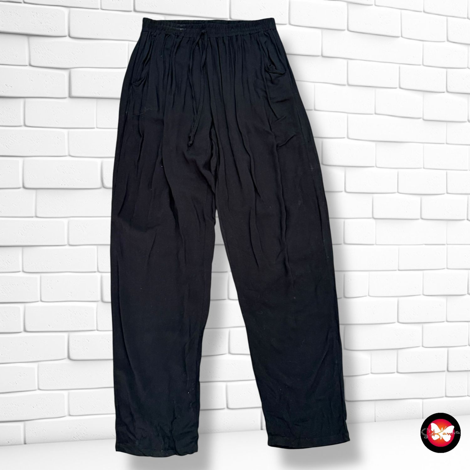 **HOY** Pantalón sueltito Talla M