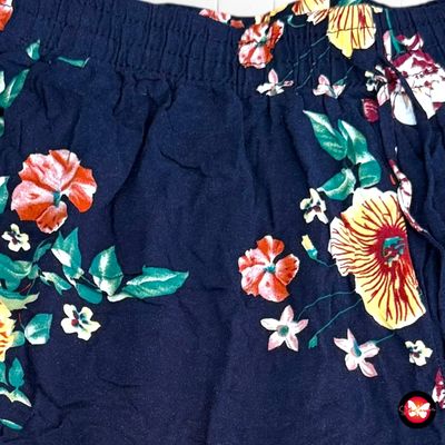 **HOY** Short sueltito Talla XL/2XL