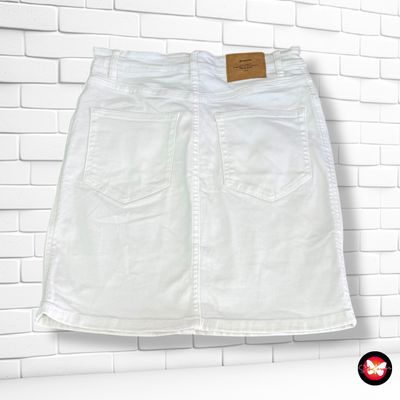 **HOY** Falda vaquera STRADIVARIUS Talla 38