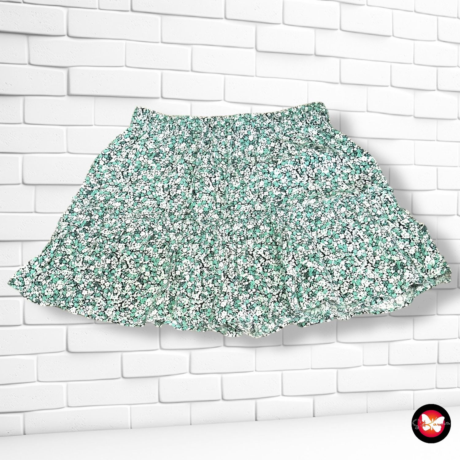 **HOY** Short sueltito ZARA Talla S