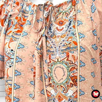**HOY** Blusa con estampado SHEIN Talla L