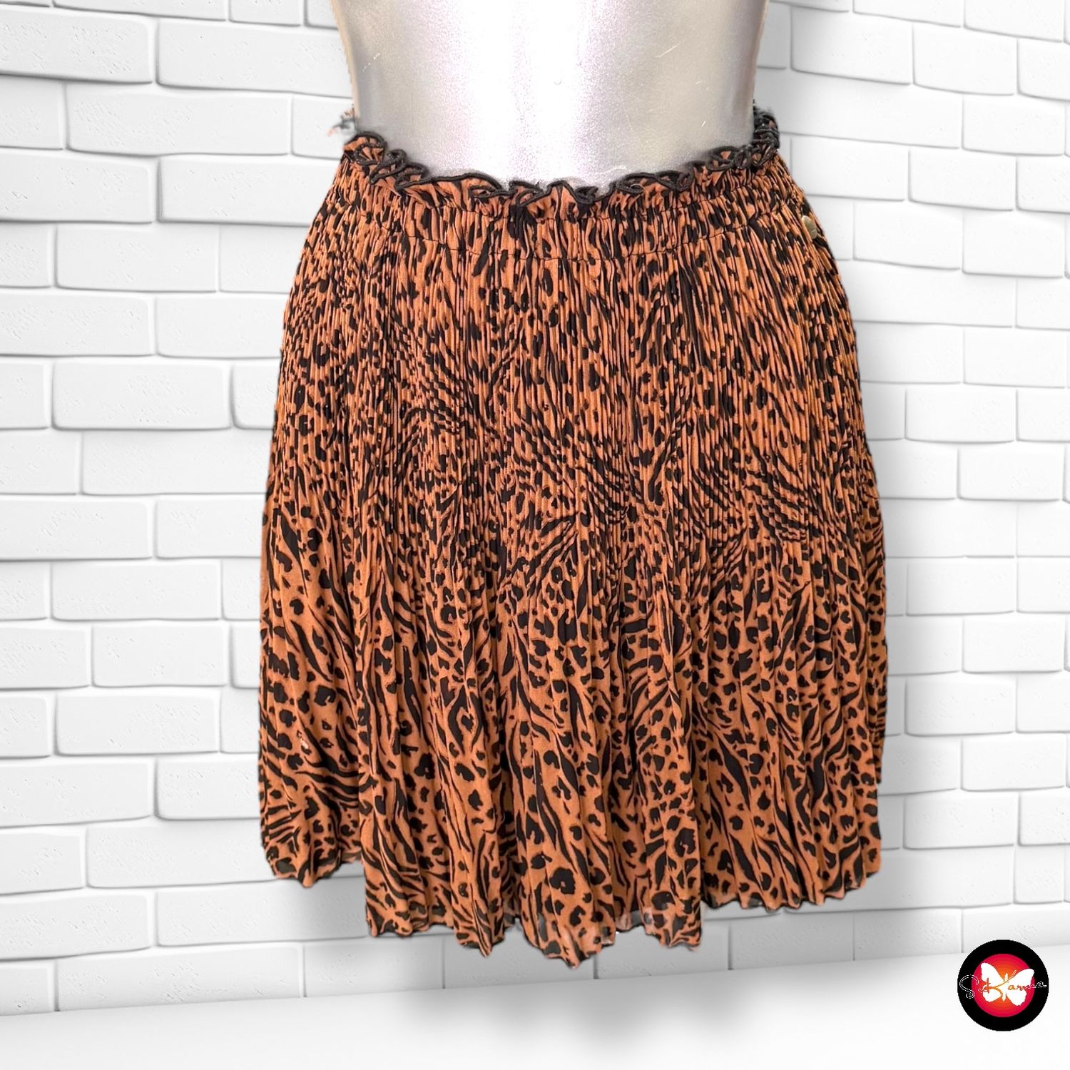 **HOY** Falda sueltita plisada REVELATION Talla XS