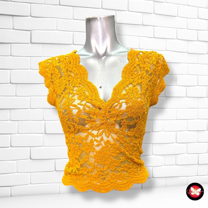 **HOY** Blusa cropped de encaje ZARA Talla S