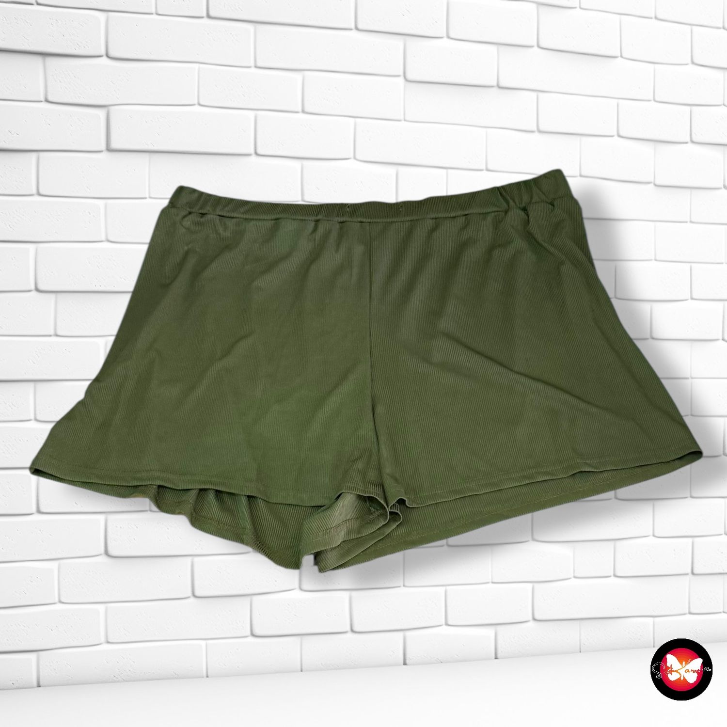 **HOY** Short sueltito Talla 4XL