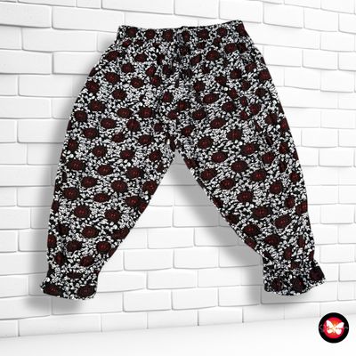 **HOY** Pantalón sueltito pirata Talla M/L