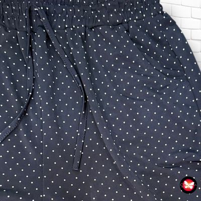 **HOY** Pantalón sueltito Talla M