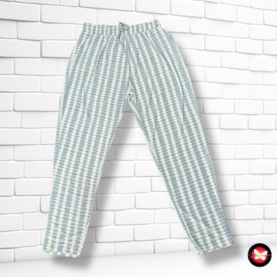 **HOY** Pantalón sueltito Talla M/L