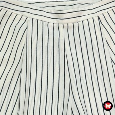 **HOY** Pantalón de vestir de rayitas STRADIVARIUS Talla S