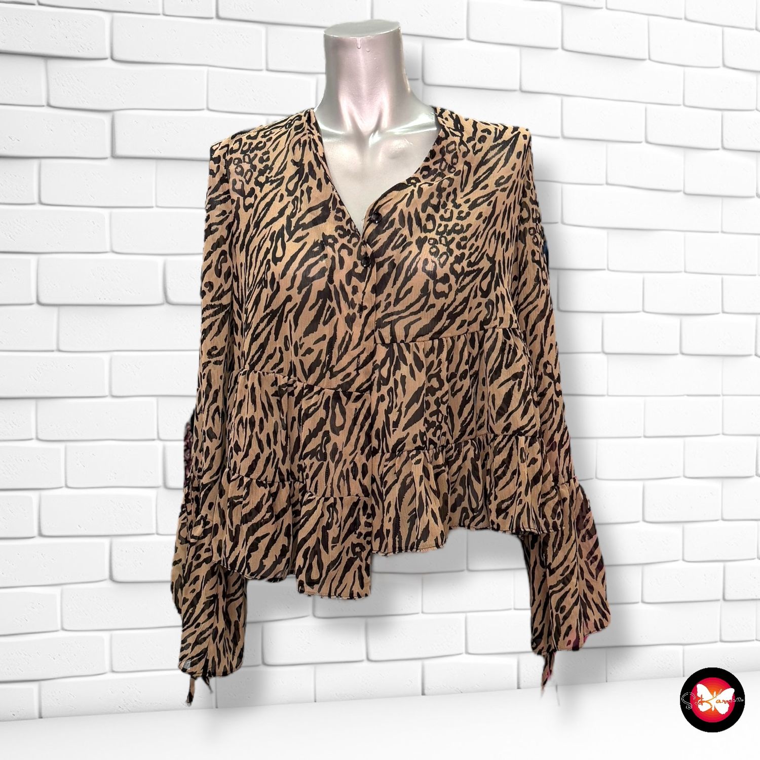 **HOY** Camisa traslúcida animal print PRIMARK Talla 40