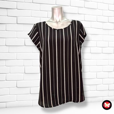 **HOY** Blusa de manga corta de rayitas ONLY Talla 38