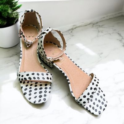Sandalias de piel de lunares UNIT T36