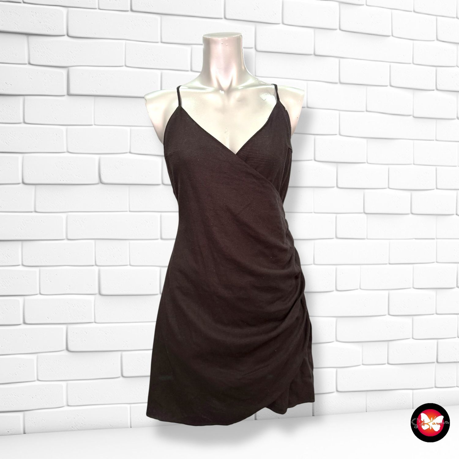 **HOY** Vestido de tirantes con drapeado BERSHKA Talla S