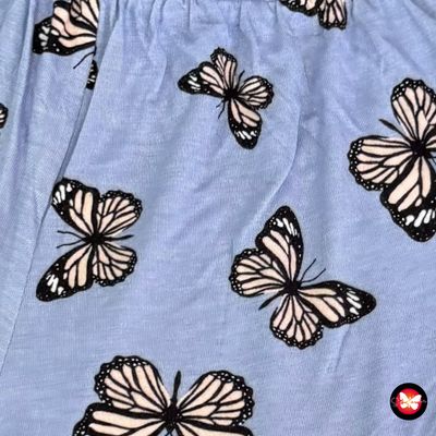 **HOY** Short sueltito mariposas NOBO Talla XS