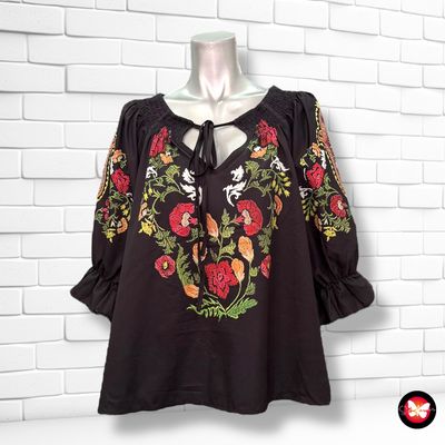 **HOY** Blusa de media manga con flores SHEIN CURVE Talla 2XL