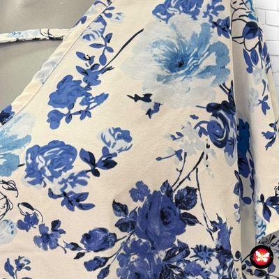 **HOY** Blusa de manga corta con flores EMERY ROSE Talla 0XL