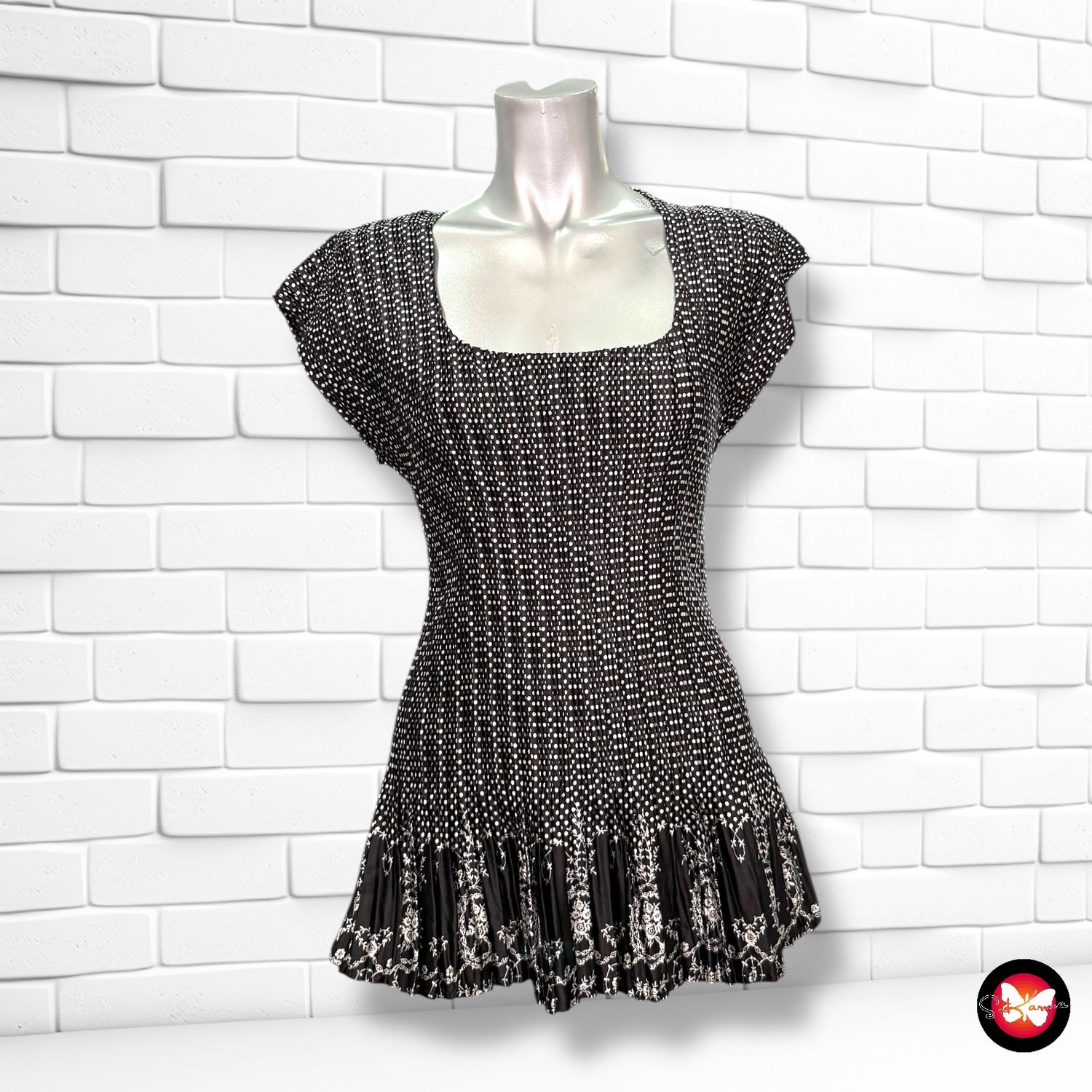 **HOY** Blusa sin mangas plisada CLAUDIA C. Talla L