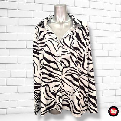**HOY** Camisa estampado cebra Talla XL