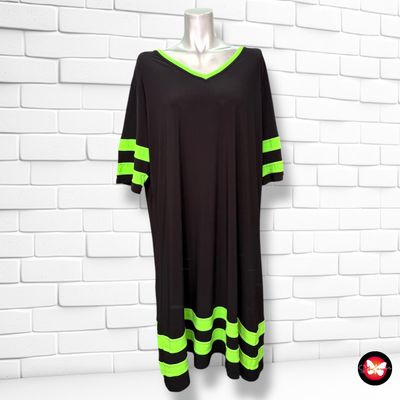 **HOY** Vestido de manga corta MAGNA Talla 48/50