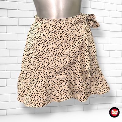 **HOY** Falda cruzada con vuelo SHEIN Talla XS