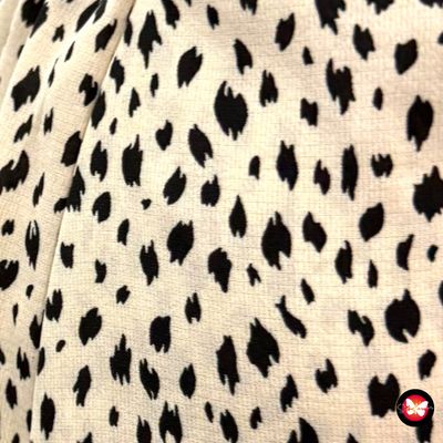 **HOY** Falda cruzada con vuelo SHEIN Talla XS