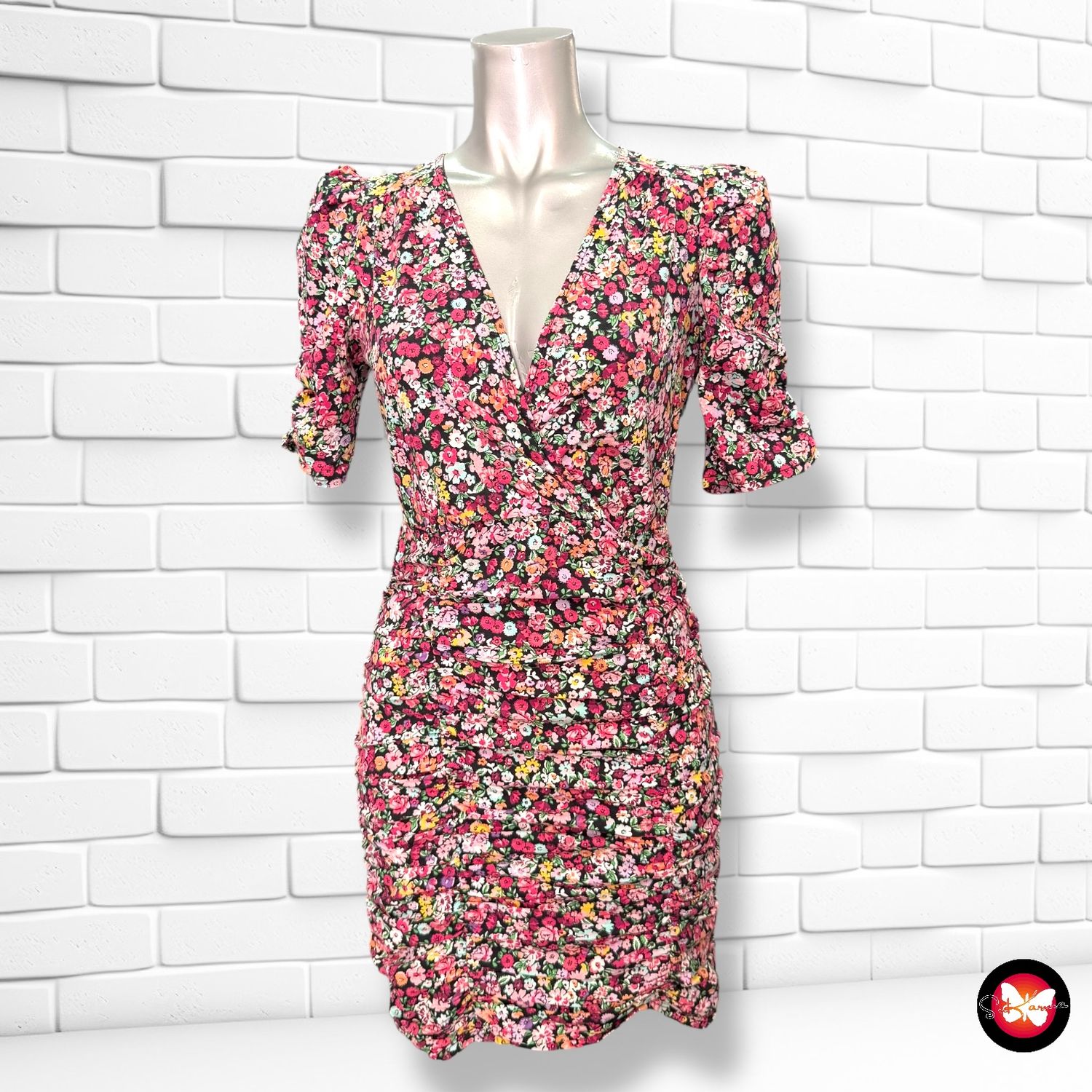 **HOY** Vestido con mangas abullonadas y drapeado STRADIVARIUS Talla S