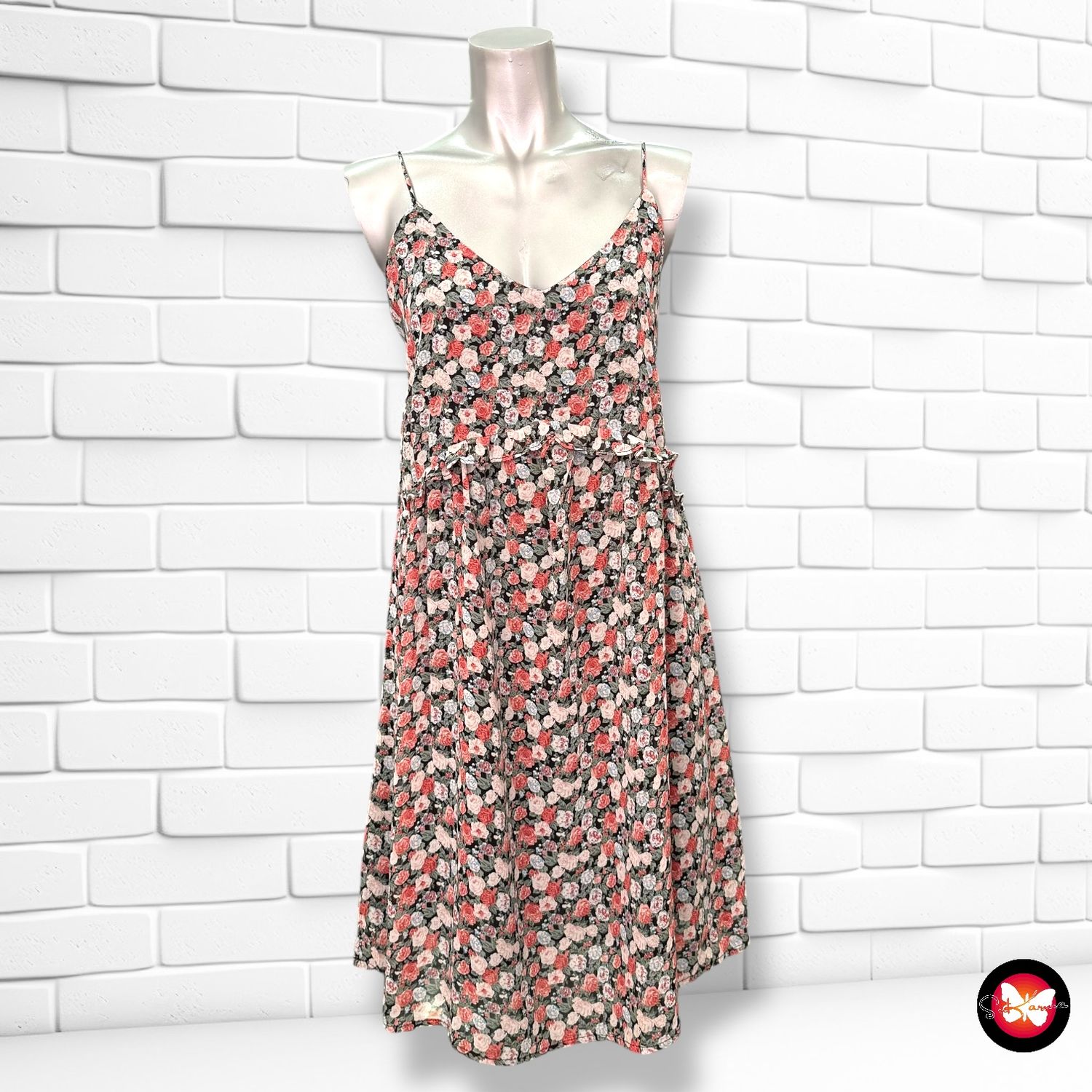 **HOY** Vestido de tirantes de florecitas GUTS&amp;GUSTO Talla M (grande)