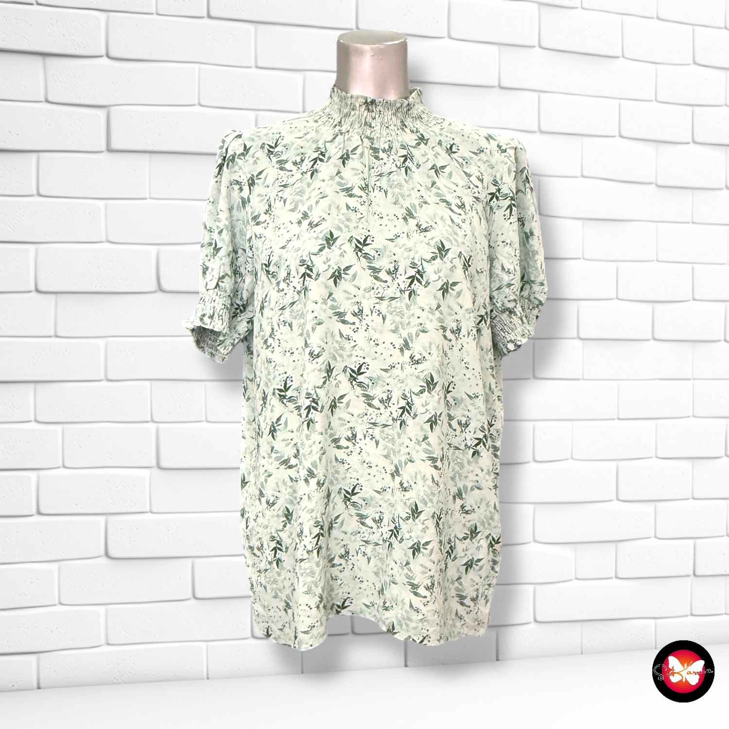 **HOY** Blusa de manga corta y cuello fruncido Talla M