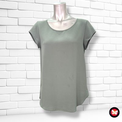 **HOY** Blusa de manga corta básica ONLY Talla 34