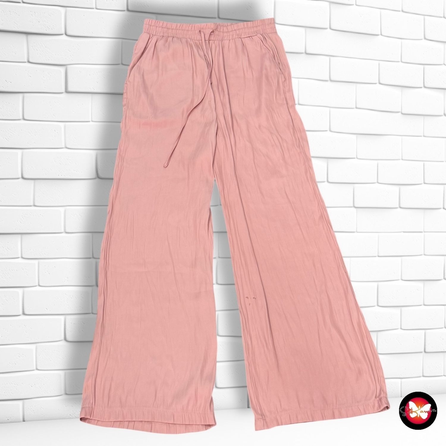 **HOY** Pantalón sueltito palazzo STRADIVARIUS Talla M