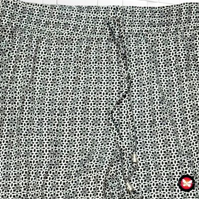 **HOY** Pantalón sueltito Talla M/L