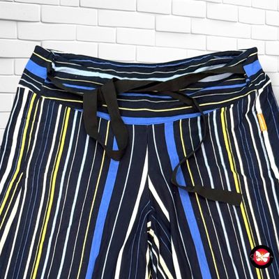 **HOY** Pantalón sueltito de rayitas MAMATAYOE Talla M (grande)