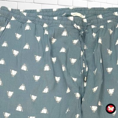 **HOY** Pantalón sueltito UNIT Talla 54