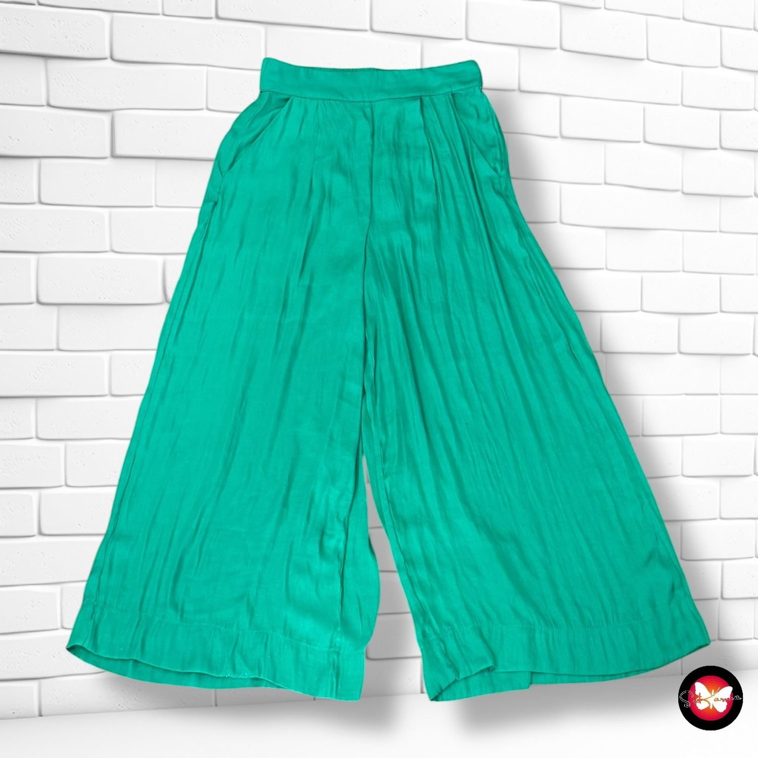 **HOY** Pantalón sueltito palazzo OYSHO Talla S