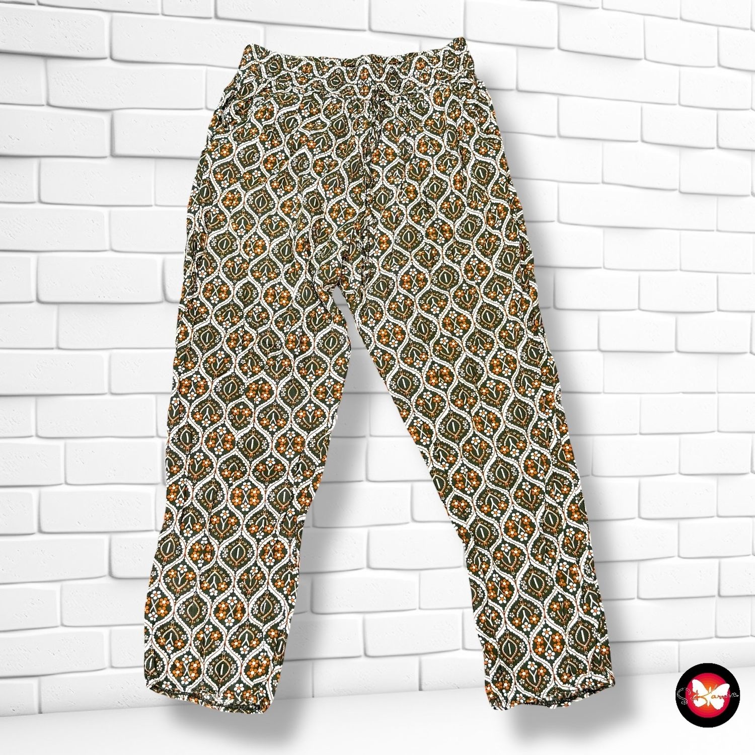 **HOY** Pantalón sueltito Talla M/L