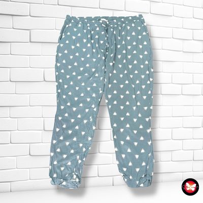 **HOY** Pantalón sueltito UNIT Talla 54