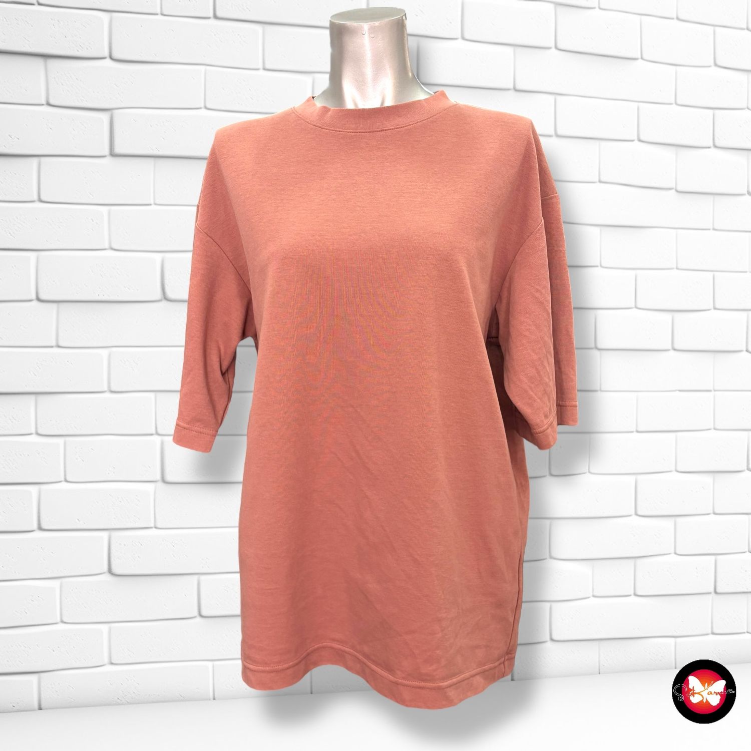 **HOY** Camiseta de manga corta UNIQLO Talla S (grande)